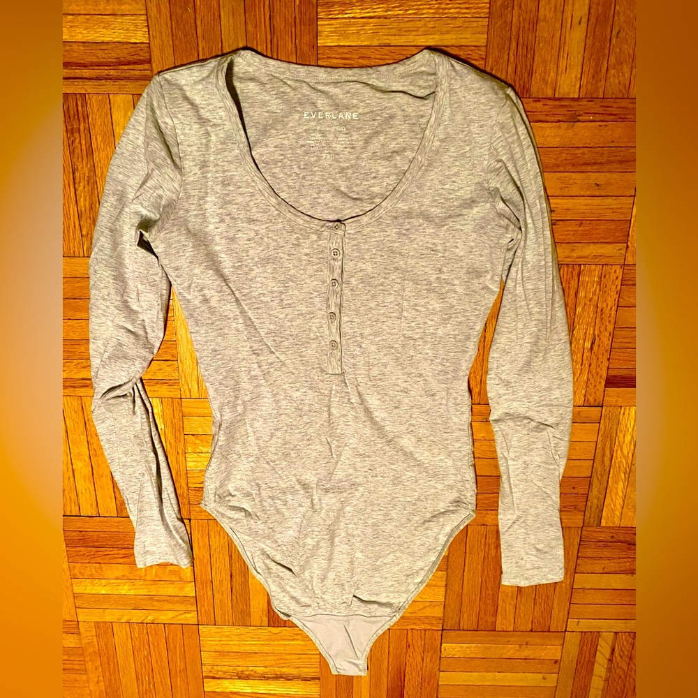 Everlane grey cotton heathered bodysuit henley polo J Crew Quince Abercormbie XS